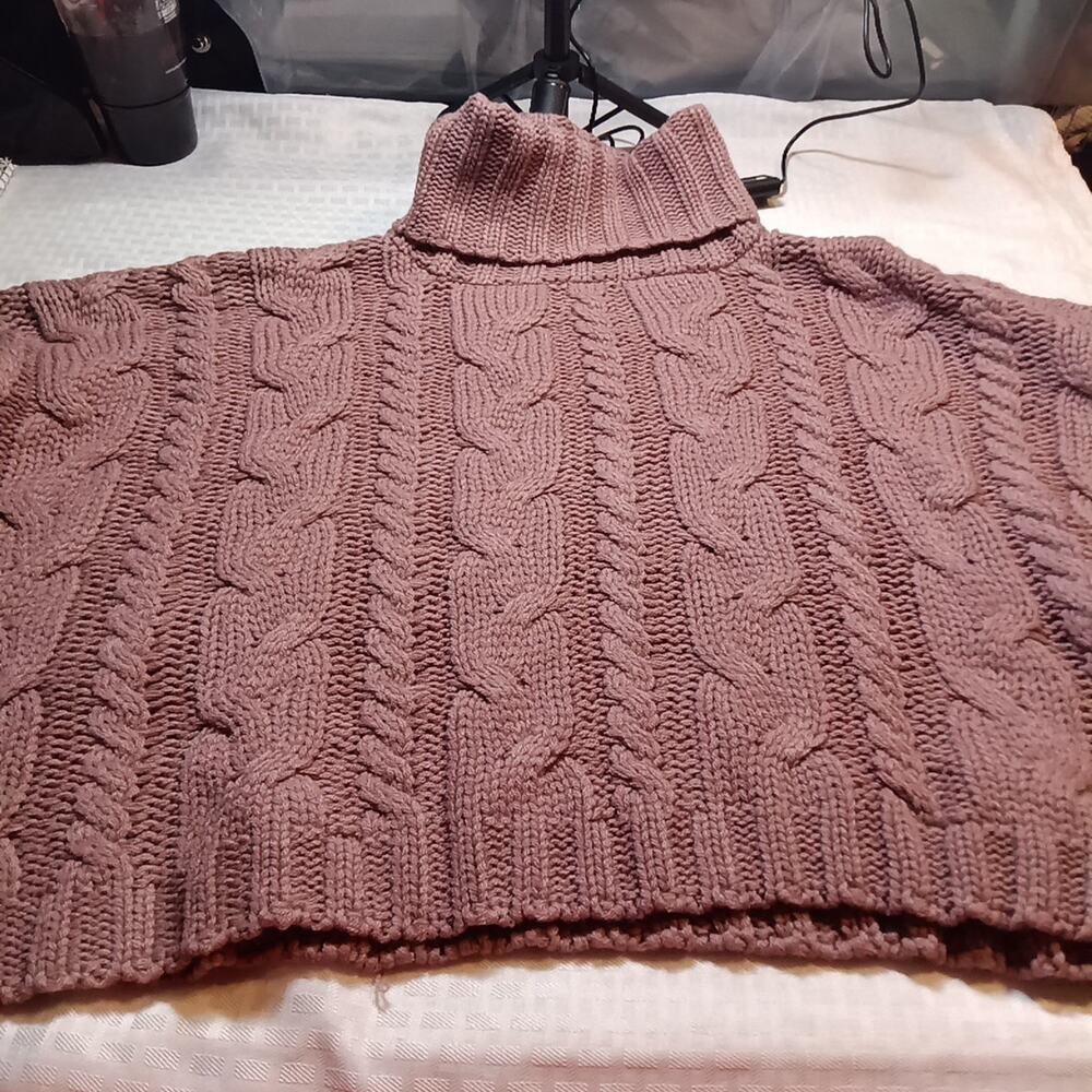 Love Tree Chunky Cropped Sweater Brown Cowl Neck Cable Knit Large Oversized